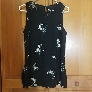 Ann Taylor long sleeveless black floral top